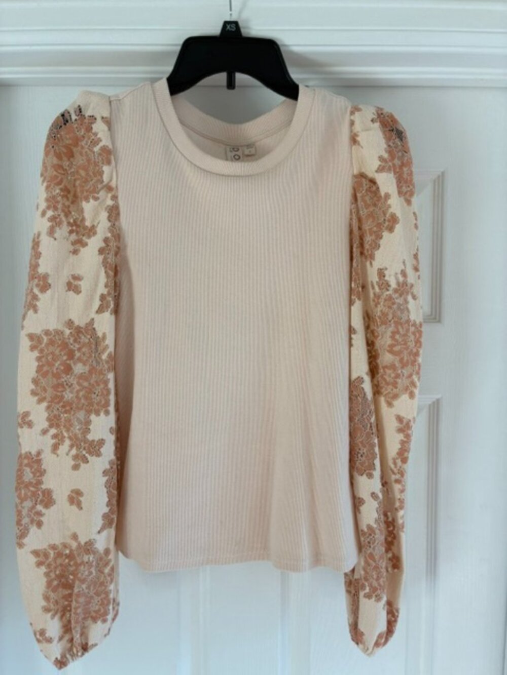 Dolan Left Coast Collection Anthro Women's S,  Cream Top Floral Lace Puff Sleeve